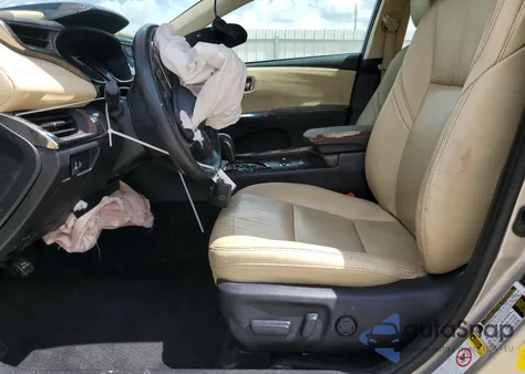 2013 Toyota Avalon Hybrid z USA, uszkodzony, nr VIN 4T1BD1EB8DU012968